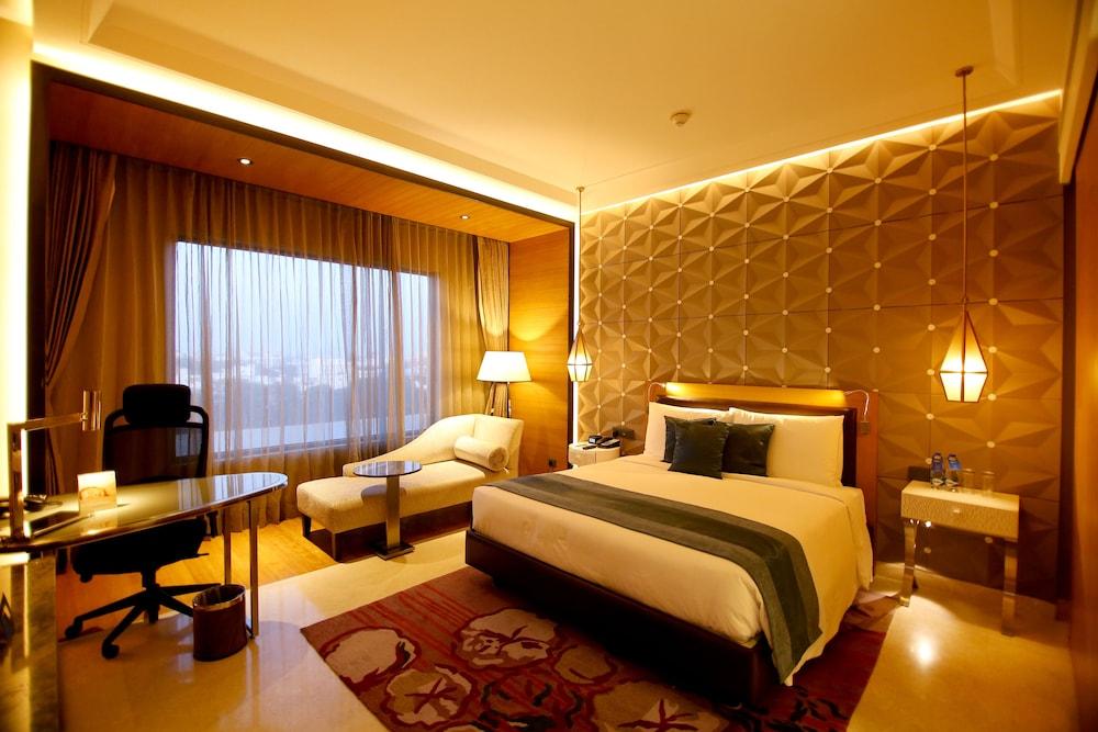 Radisson Blu Coimbatore Exteriör bild A room at the Taj Bengal