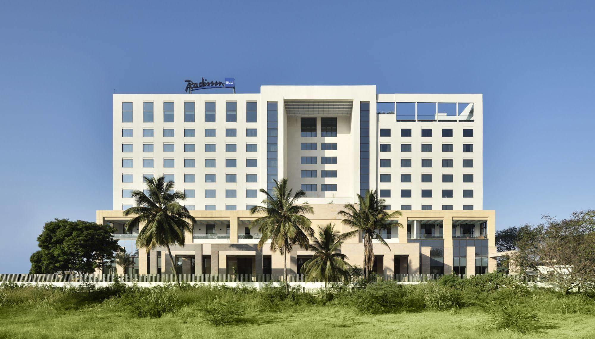 Radisson Blu Coimbatore Hotell Exteriör bild